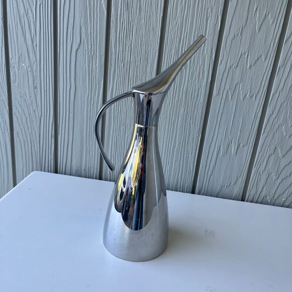 Curtis Stone Stainless Steel Olive Oil Can 16 oz Williams Sonoma Drip-Free Spout - Picture 2 of 10